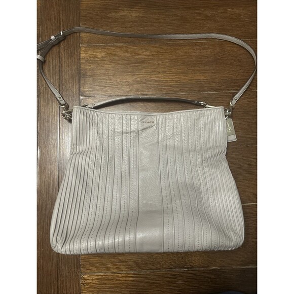 Coach Madison Pintuck Hobo Taupe 27881 Shoulder Bag Great Condition Authentic - Picture 1 of 8